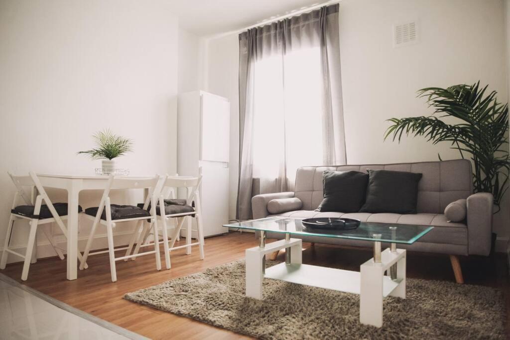 3 Bed Flat With Balcony